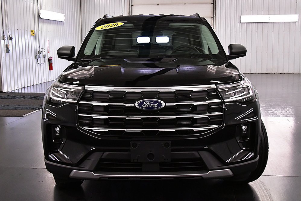 New 2026 Ford Explorer Active w/ Active Comfort Package AWD/4WD image 2