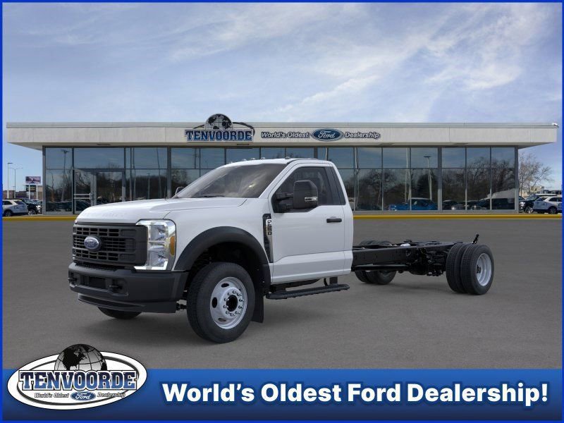 New 2026 Ford F550 2WD Regular Cab Super Duty image 1