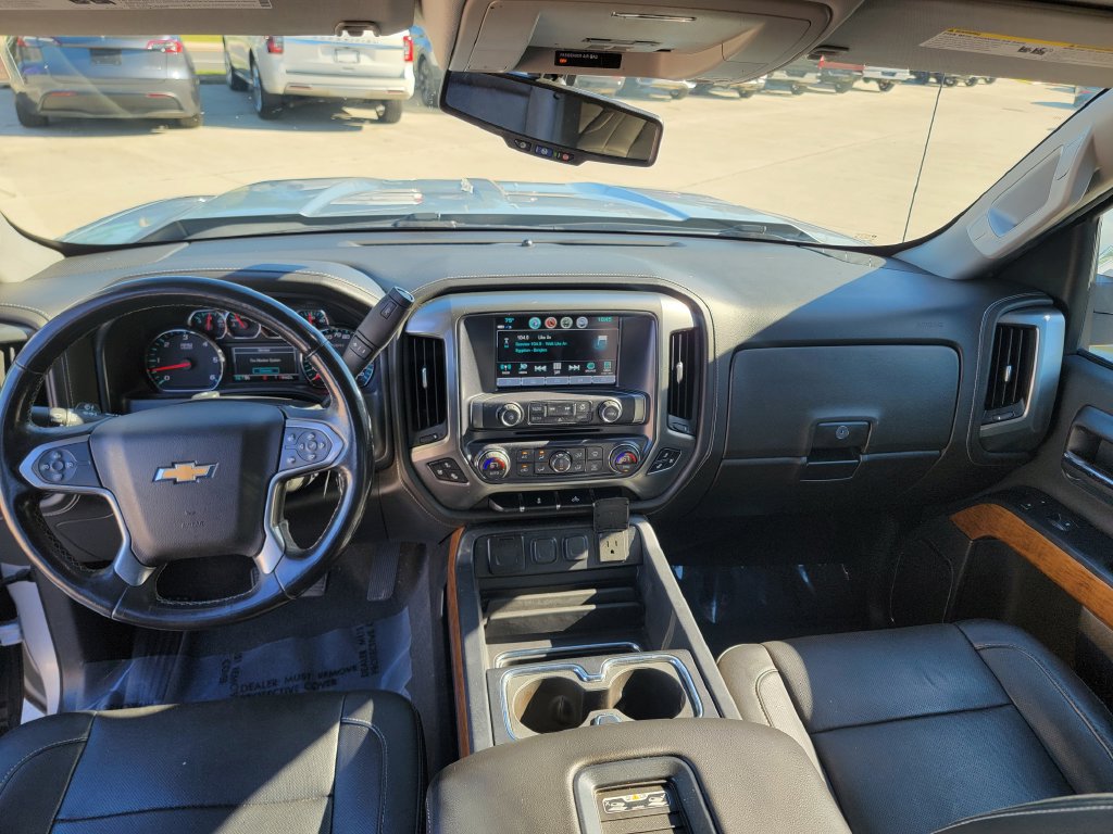 Used 2018 Chevrolet Silverado 1500 LTZ RWD image 16