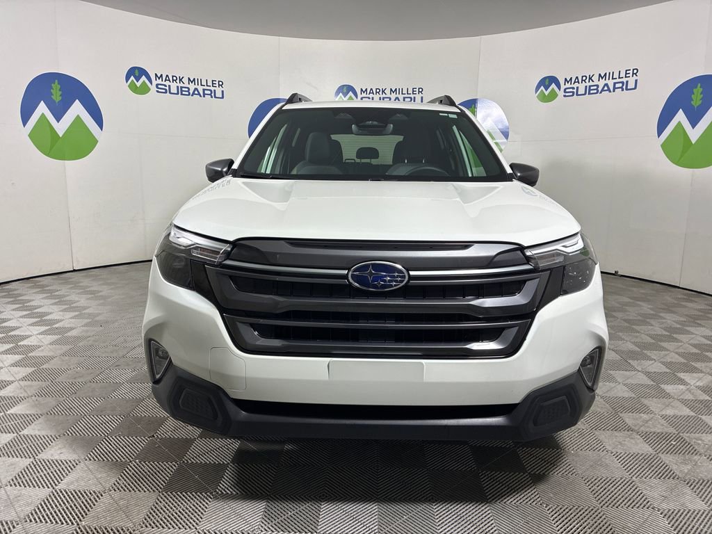 Used 2026 Subaru Forester Premium AWD/4WD image 2