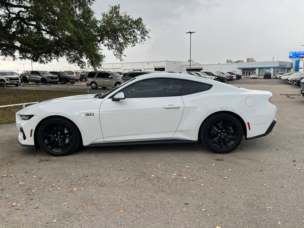 Used 2024 Ford Mustang GT image 5