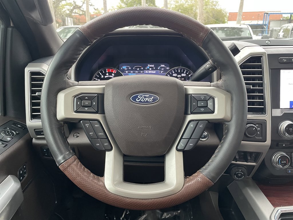 Used 2020 Ford F350 King Ranch w/ King Ranch Ultimate Package AWD/4WD image 26