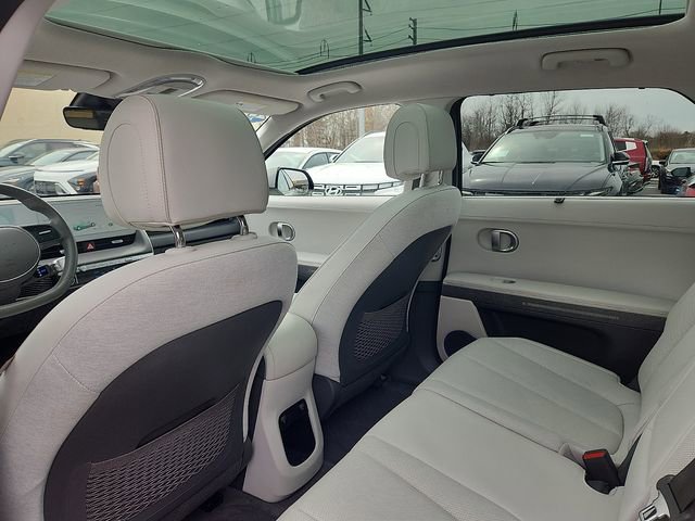 Certified 2023 Hyundai Ioniq 5 Limited w/ Cargo Package image 24