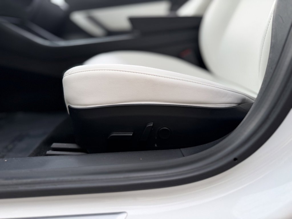 Used 2020 Tesla Model 3 Standard Range Plus image 27