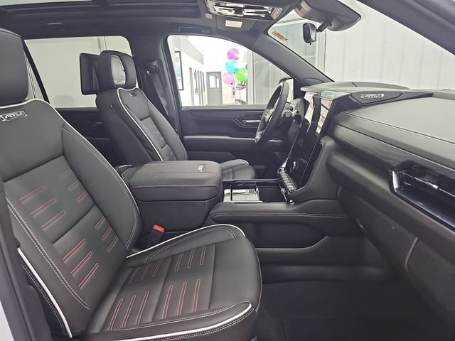 New 2026 GMC Yukon XL AT4 Ultimate AWD/4WD image 30