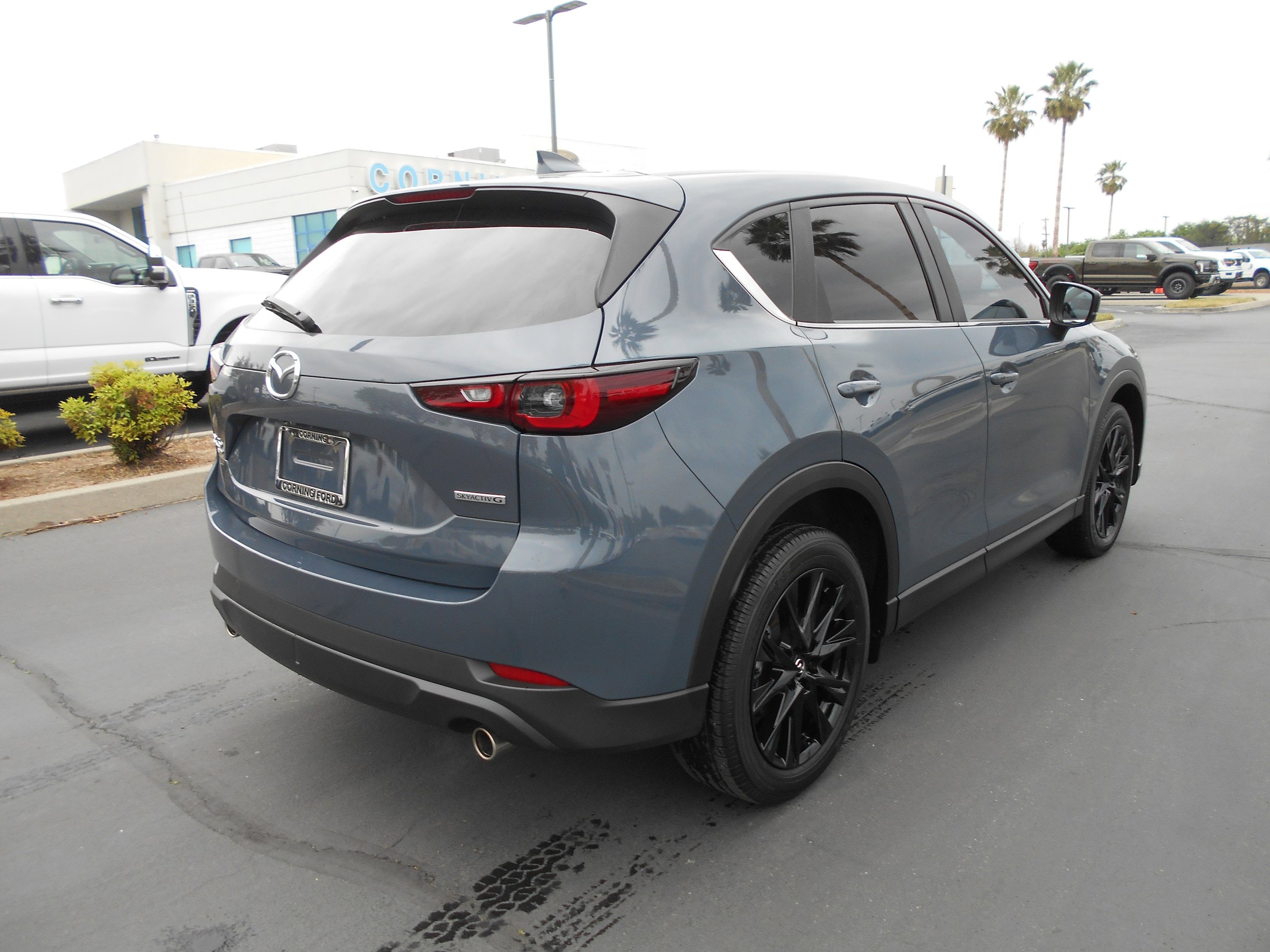 Used 2024 MAZDA CX-5 Carbon Edition image 2