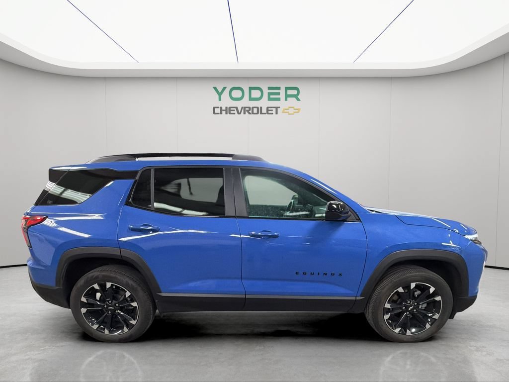 Used 2026 Chevrolet Equinox RS AWD/4WD image 3