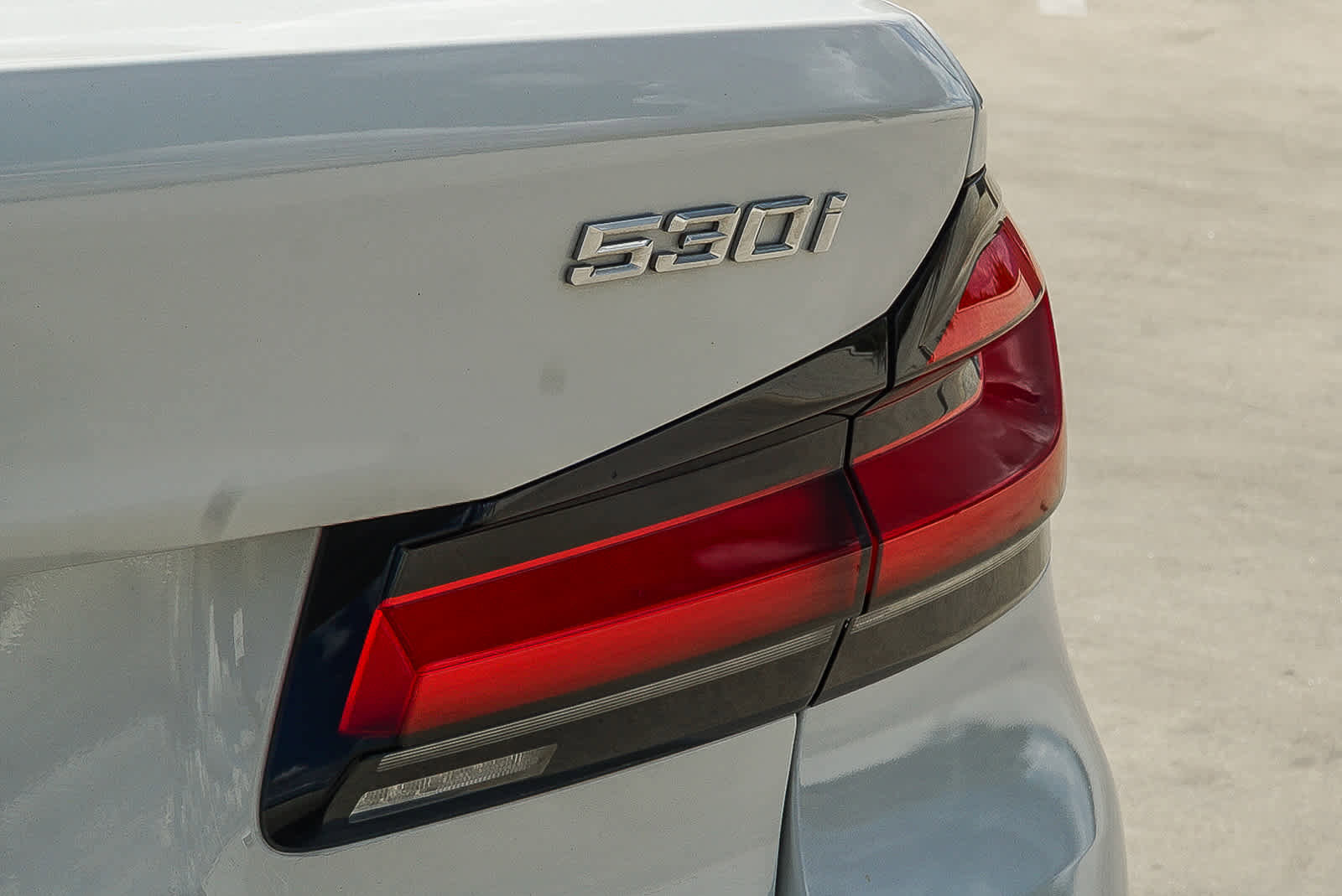 Used 2021 BMW 530i w/ Convenience Package RWD image 10