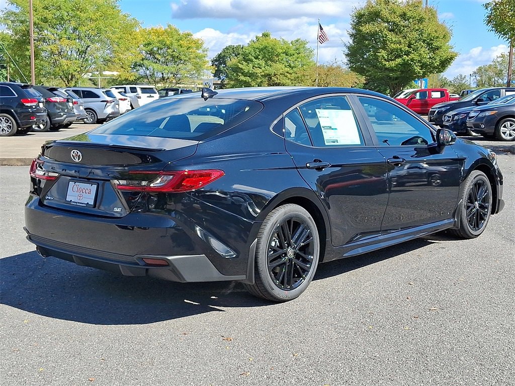 New 2026 Toyota Camry SE image 4
