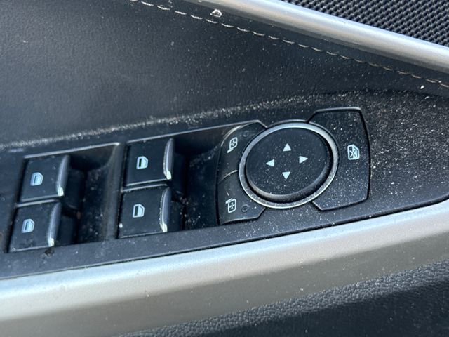 Used 2024 Ford Explorer XLT AWD/4WD image 26