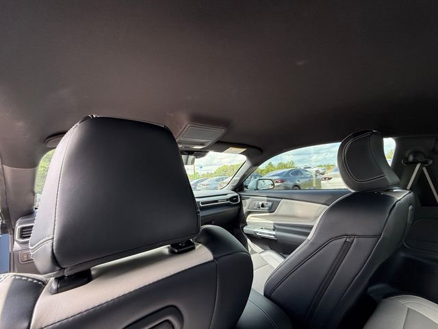 Used 2024 Ford Mustang Premium w/ 2.3L High Performance Package RWD image 28