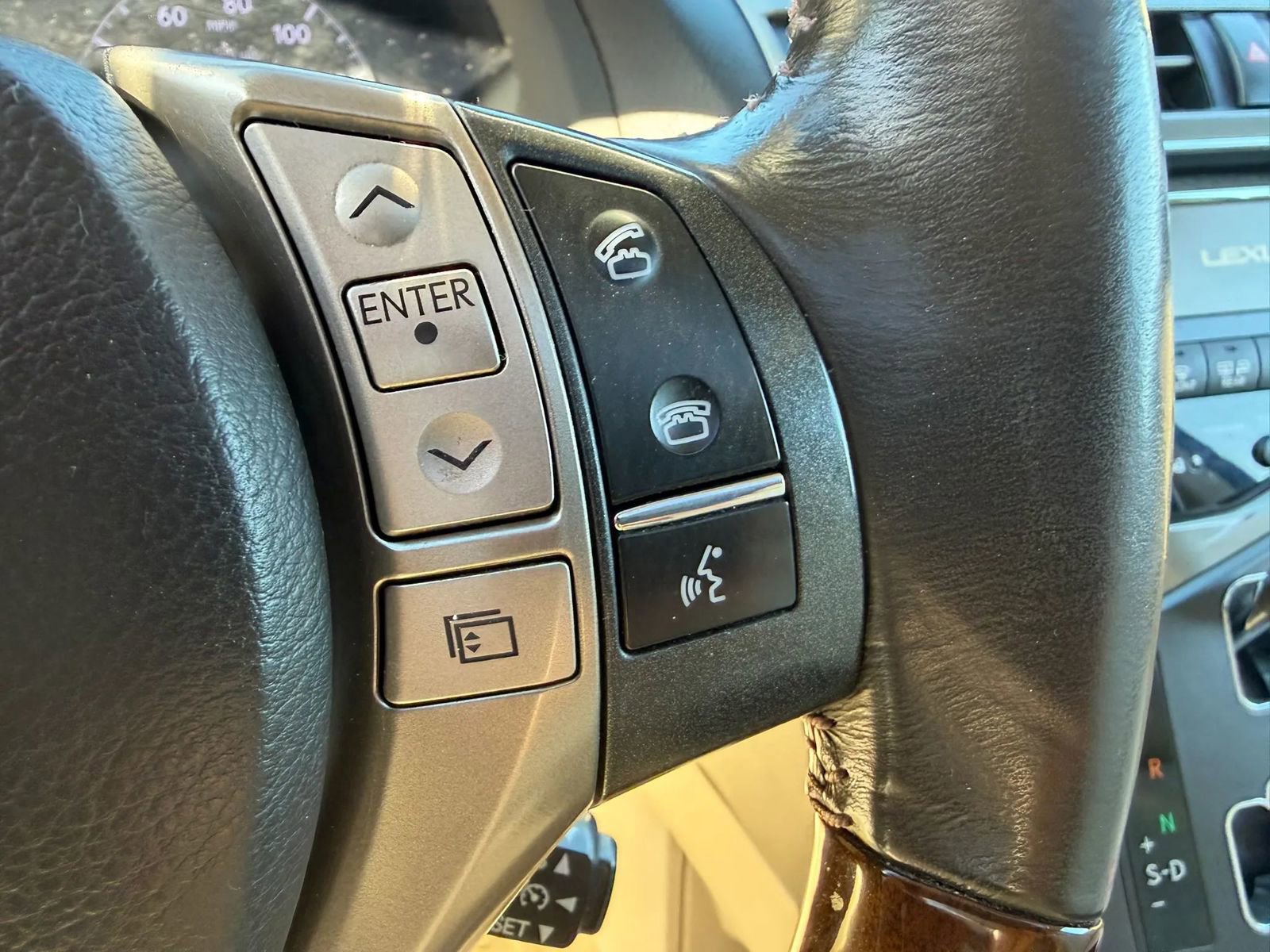 Used 2013 Lexus RX 450h AWD w/ Navigation Pkg image 24