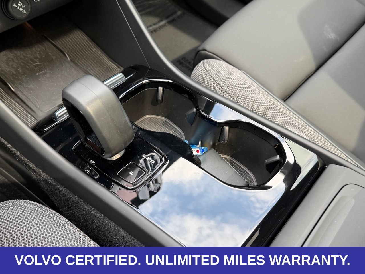 Certified 2023 Volvo C40 Recharge Core AWD/4WD image 21