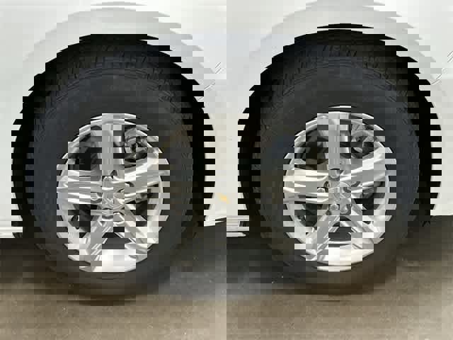 Used 2022 Chevrolet Malibu LS w/ LPO, Floor Liner Package image 5