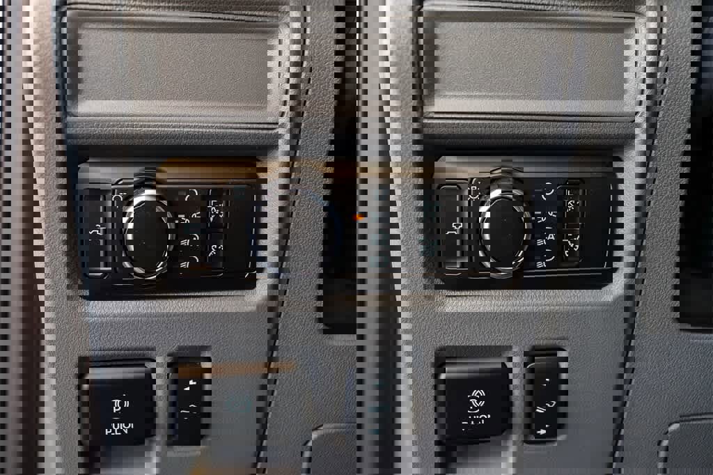 New 2025 Ford F150 Lightning Flash image 22