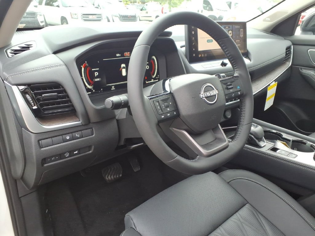 New 2026 Nissan Rogue Platinum AWD/4WD image 19