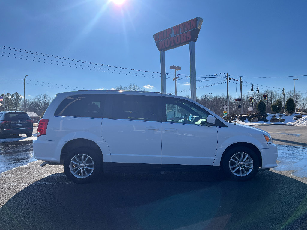 Used 2018 Dodge Grand Caravan SXT image 9
