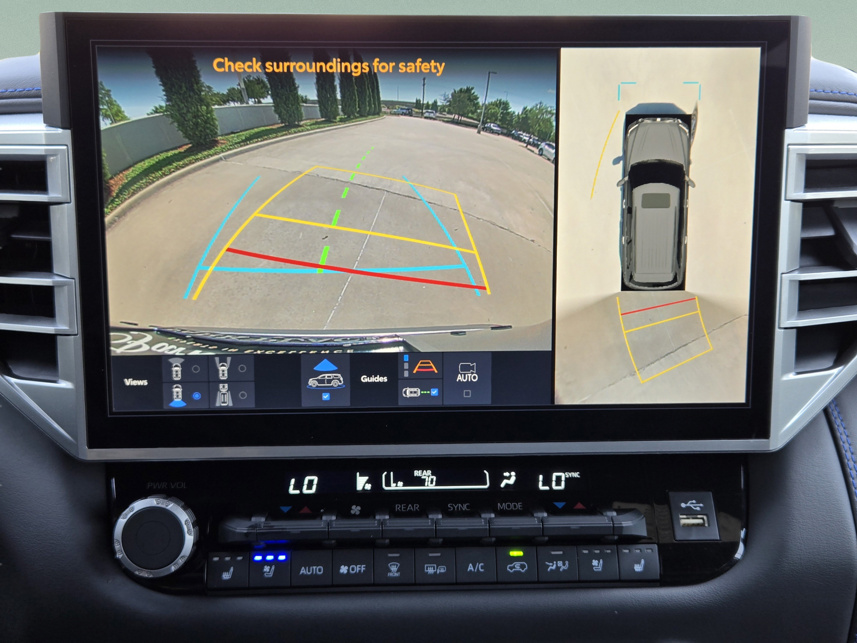 Used 2025 Toyota Sequoia Platinum AWD/4WD image 13