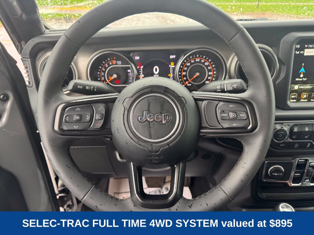 Used 2023 Jeep Gladiator Sport AWD/4WD image 11