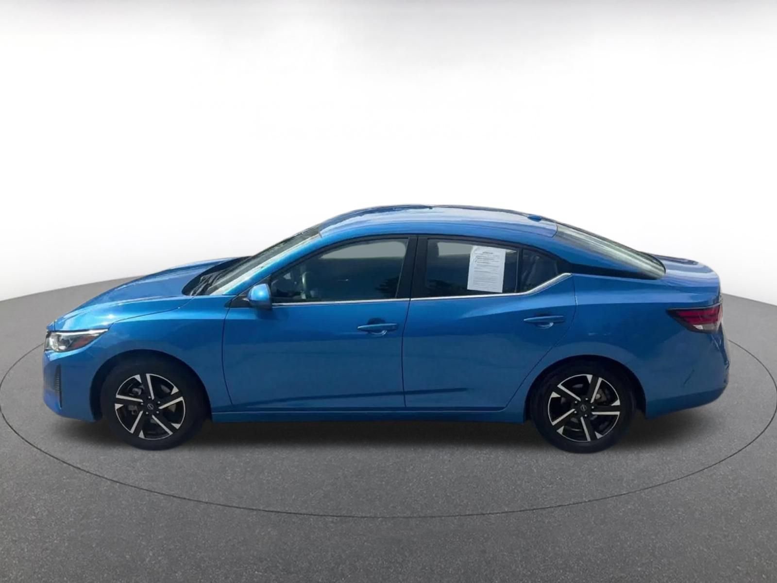 Used 2025 Nissan Sentra SV FWD image 7