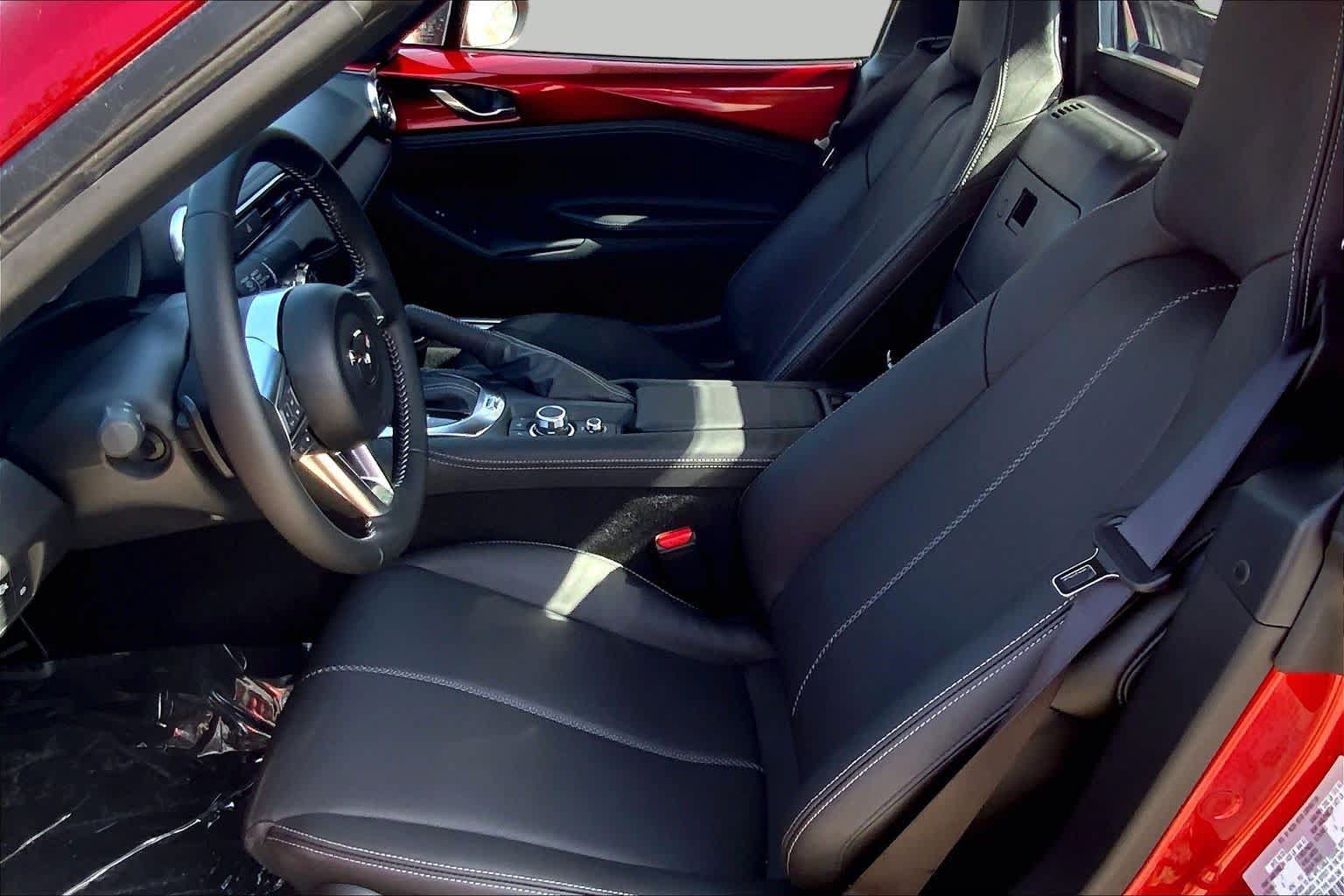 New 2026 MAZDA MX-5 Miata RF Grand Touring RWD image 5