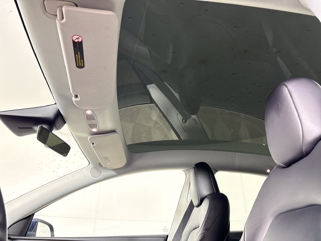 Used 2023 Tesla Model Y Long Range AWD/4WD image 33
