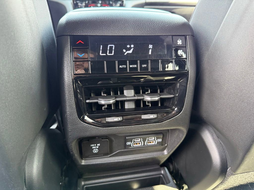 Certified 2023 Jeep Grand Cherokee L Laredo AWD/4WD image 27
