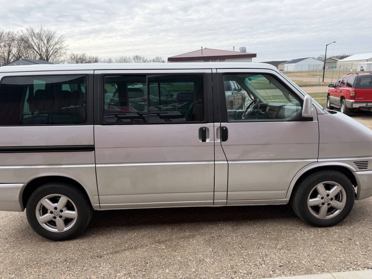 Used 2003 Volkswagen Eurovan MV FWD image 5