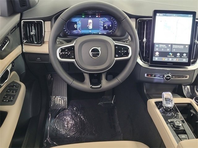 Certified 2026 Volvo XC90 B5 Plus w/ Protection Package image 7
