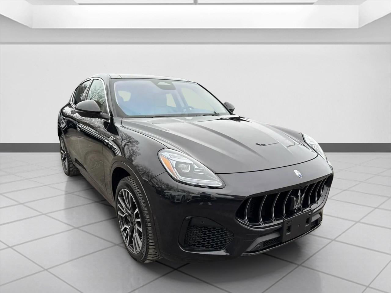 Used 2023 Maserati Grecale GT image 9