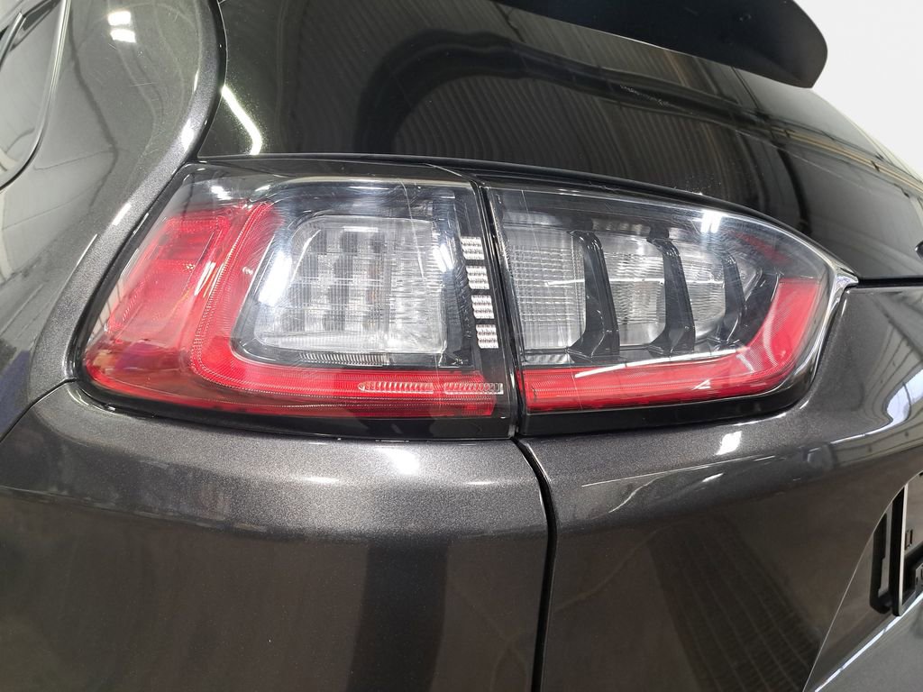 Certified 2022 Jeep Cherokee Trailhawk image 32