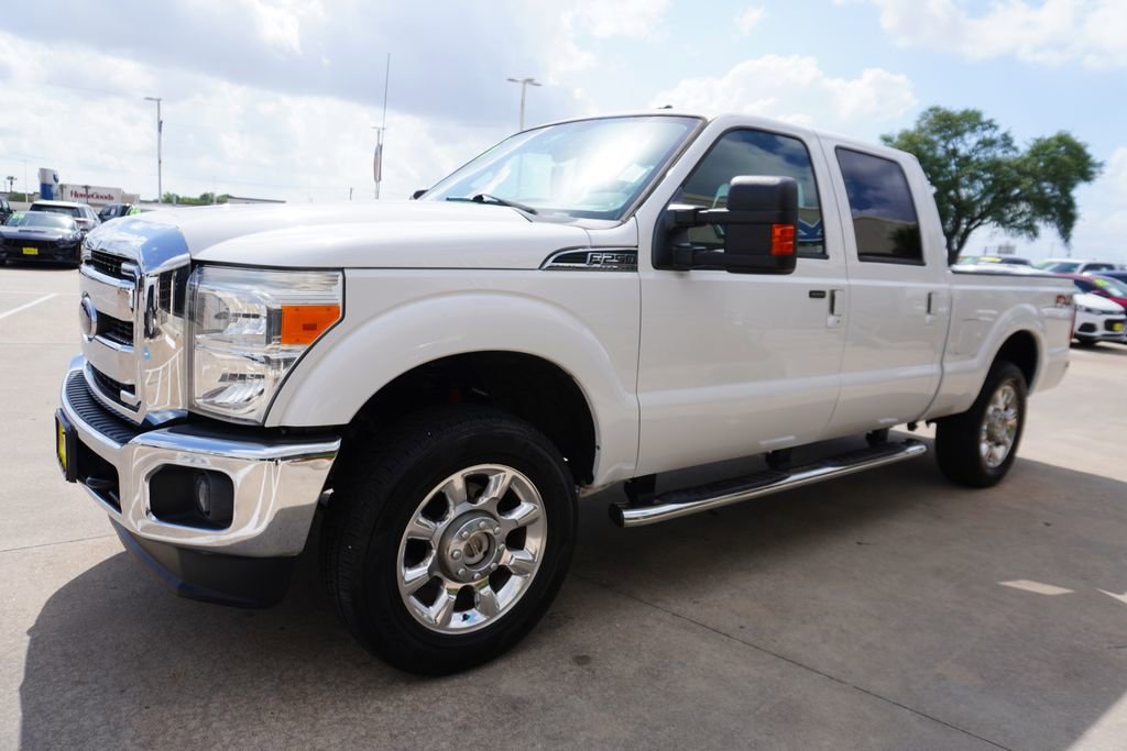 Used 2016 Ford F250 Lariat w/ Lariat Interior Package image 3