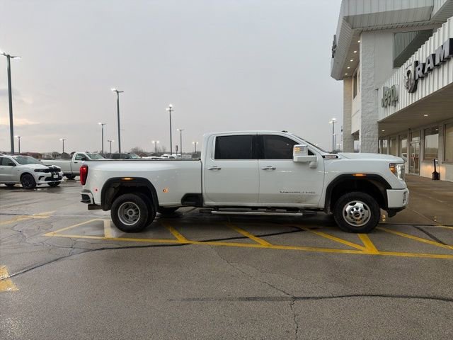 Used 2023 GMC Sierra 3500 Denali w/ Denali Ultimate Package image 2