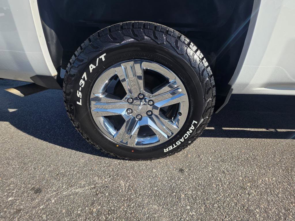 Used 2017 Chevrolet Silverado 1500 Custom w/ Custom Convenience Package image 18