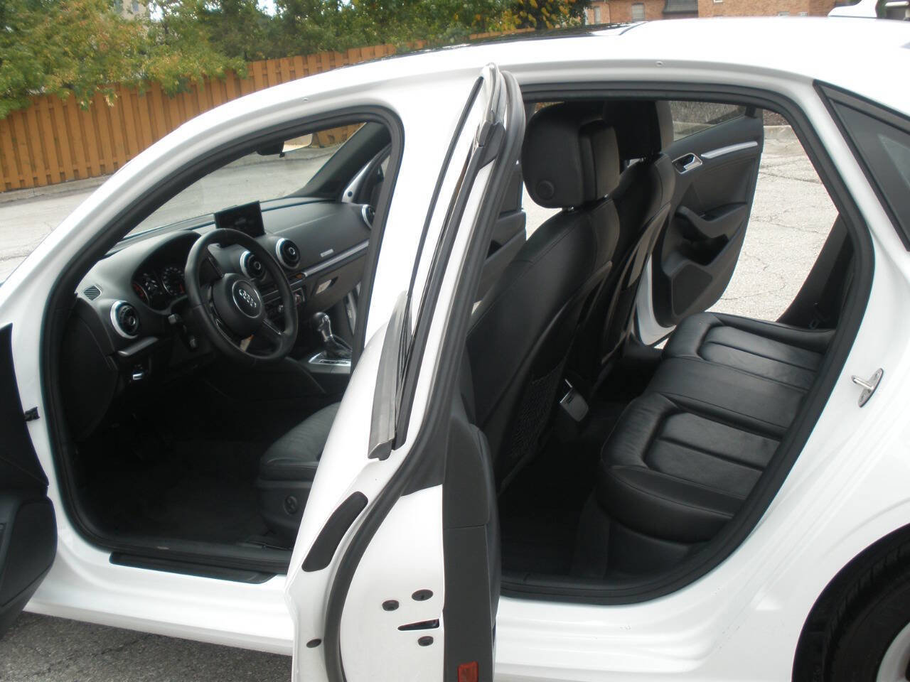 Used 2016 Audi A3 1.8T Premium image 21