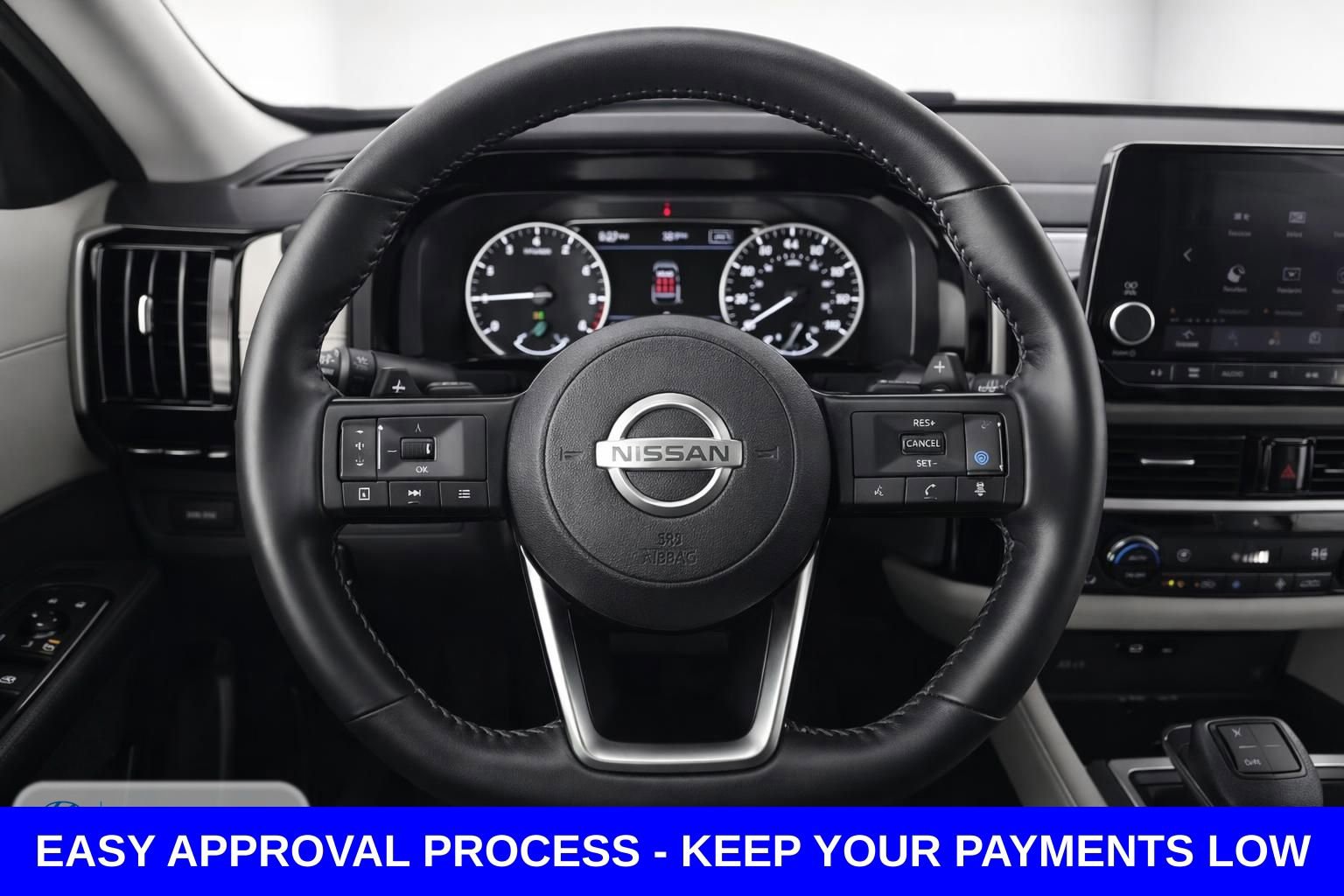 Used 2024 Nissan Pathfinder SV image 14