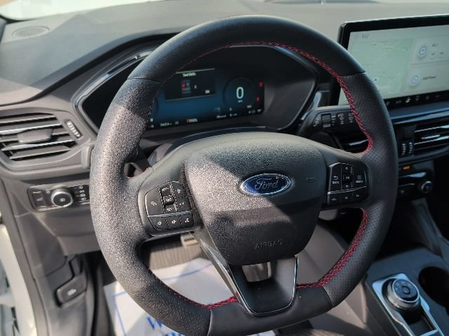 Certified 2023 Ford Escape ST-Line Select w/ Tech Pack #2 AWD/4WD image 17