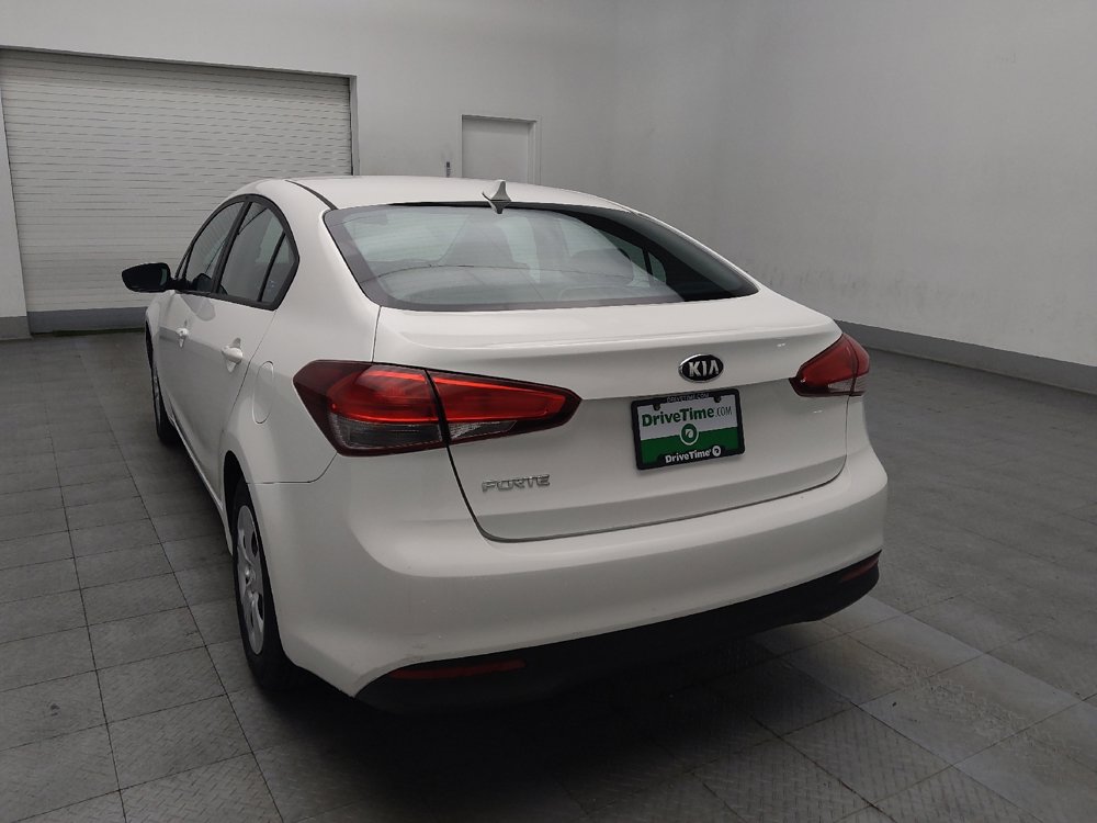 Used 2017 Kia Forte LX image 5
