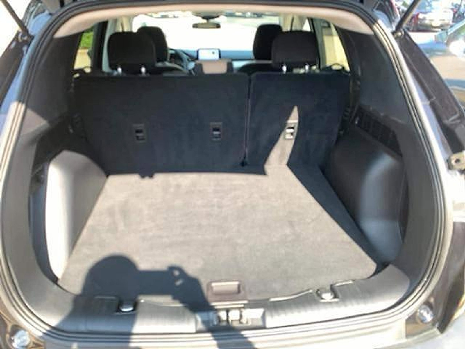 Used 2021 Ford Escape SE image 11