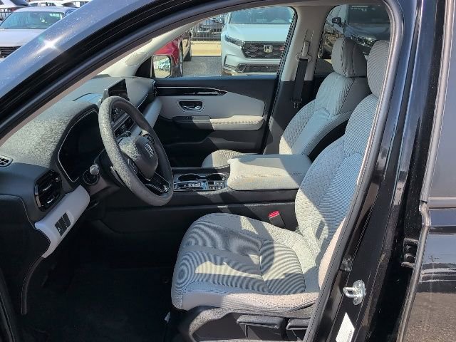 Used 2023 Honda Pilot LX image 12