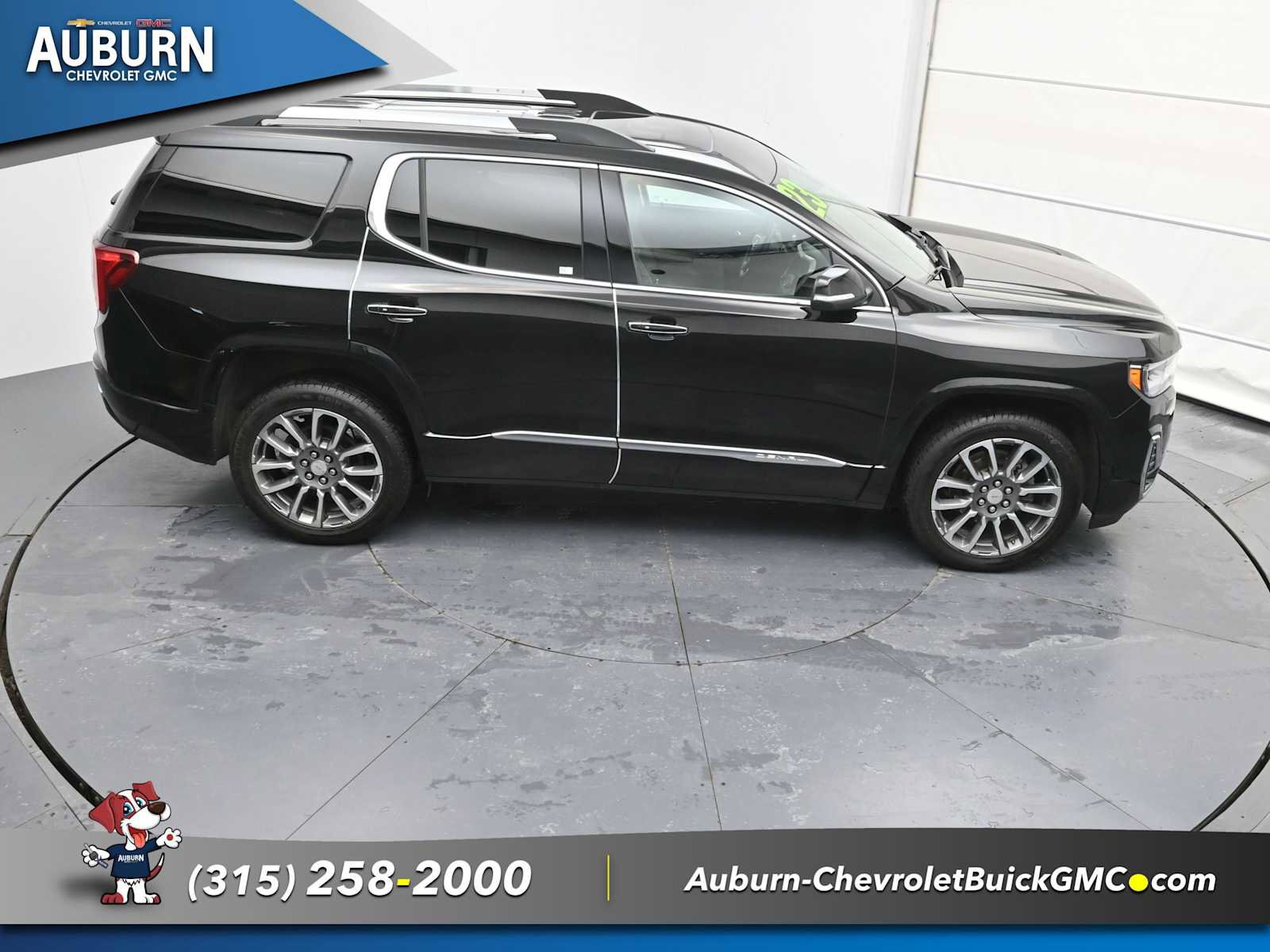 Used 2023 GMC Acadia Denali w/ Trailering Package image 32