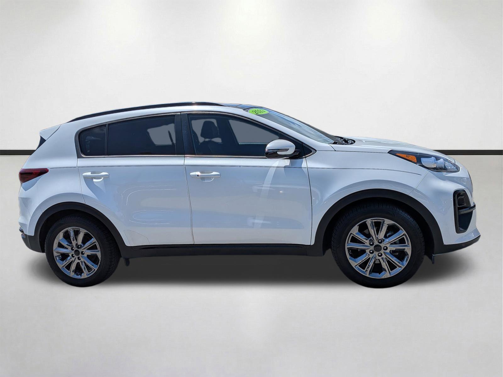 Used 2021 Kia Sportage S w/ S FWD Premium Package image 3