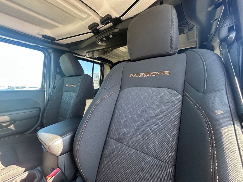 New 2026 Jeep Gladiator Mojave AWD/4WD image 15