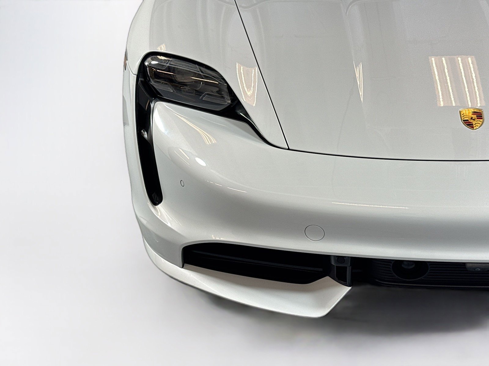 Certified 2021 Porsche Taycan Turbo image 27