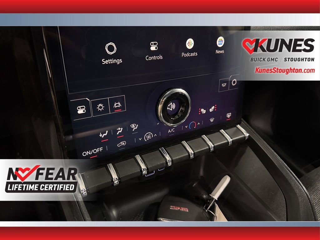 Used 2025 GMC Terrain Elevation image 31