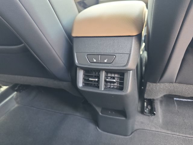 New 2026 Chevrolet Equinox ACTIV w/ Convenience Package III AWD/4WD image 21