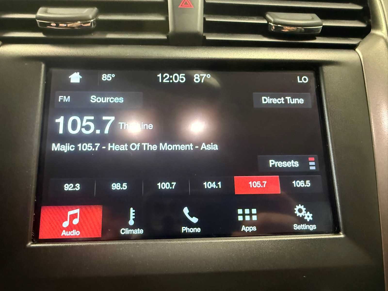 Used 2018 Ford Fusion SE w/ Fusion SE Technology Package FWD image 31