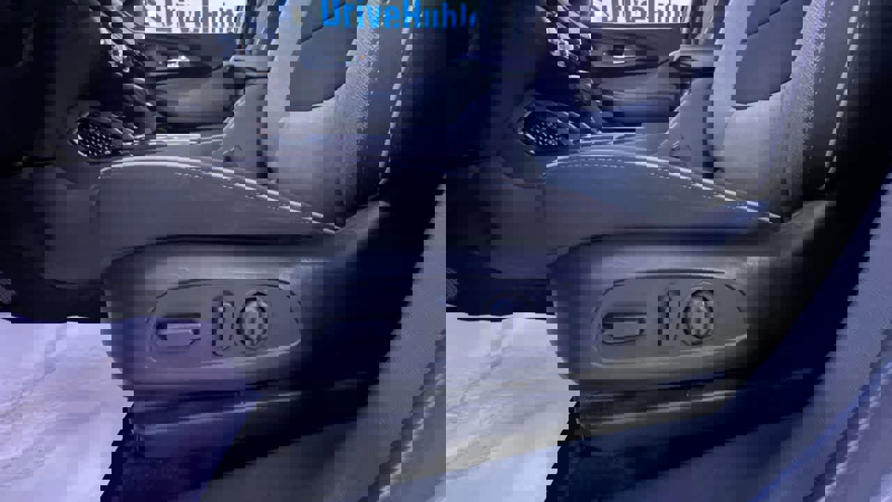 Used 2023 Chevrolet TrailBlazer LT image 13