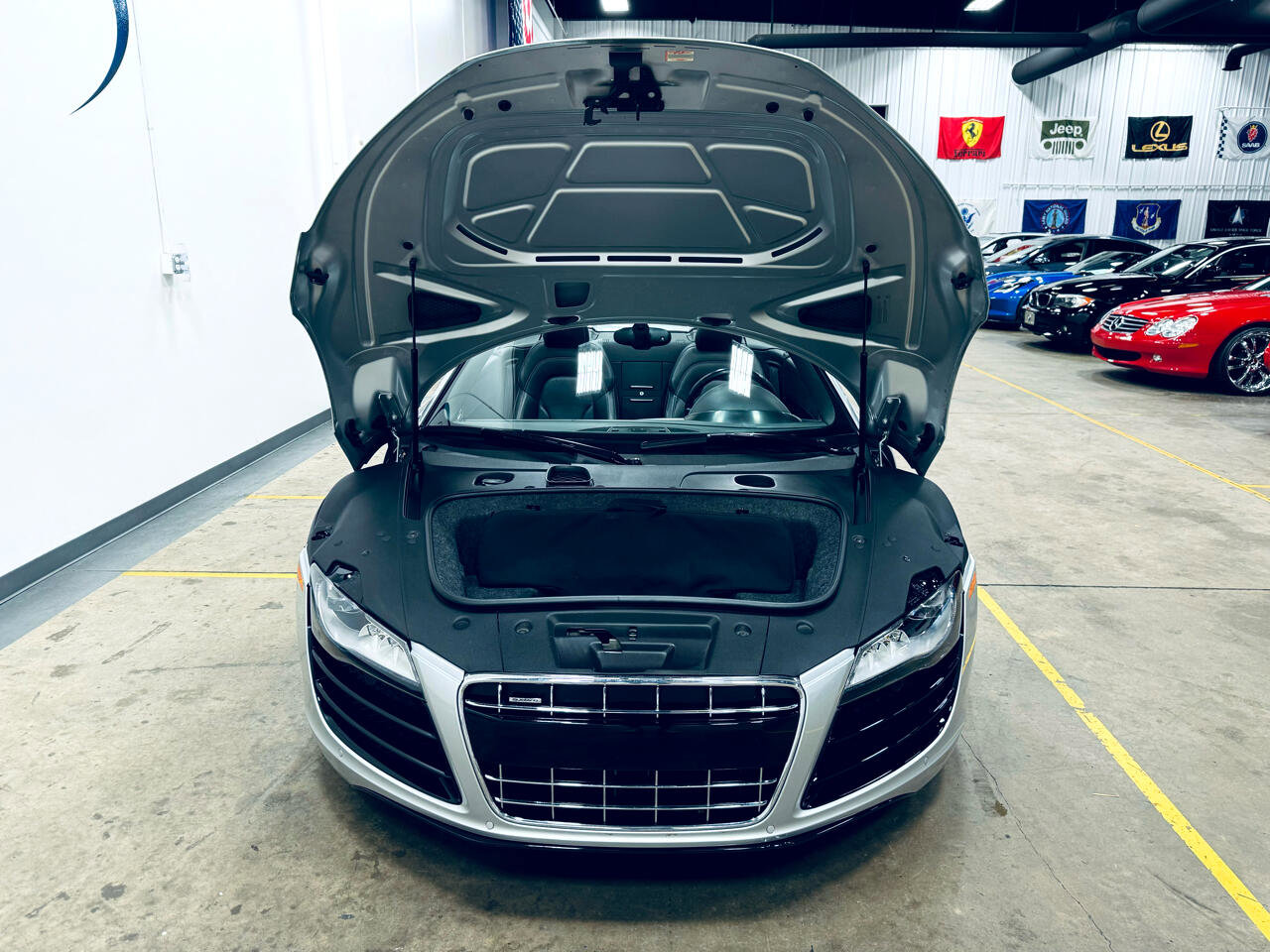 Used 2012 Audi R8 V10 w/ Enhanced Leather Pkg image 16