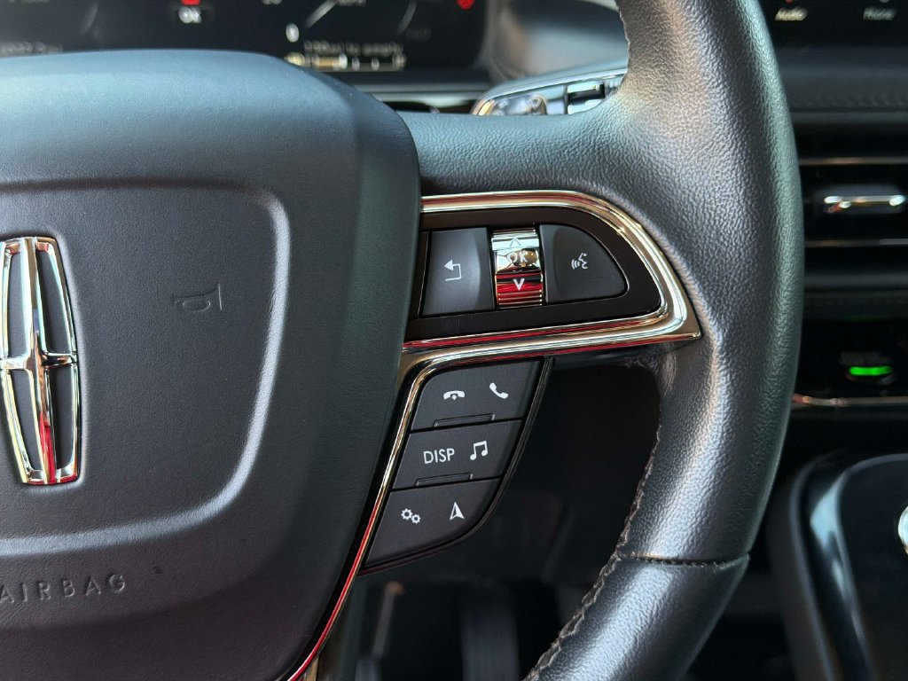 Used 2023 Lincoln Nautilus AWD w/ Premium Package image 29